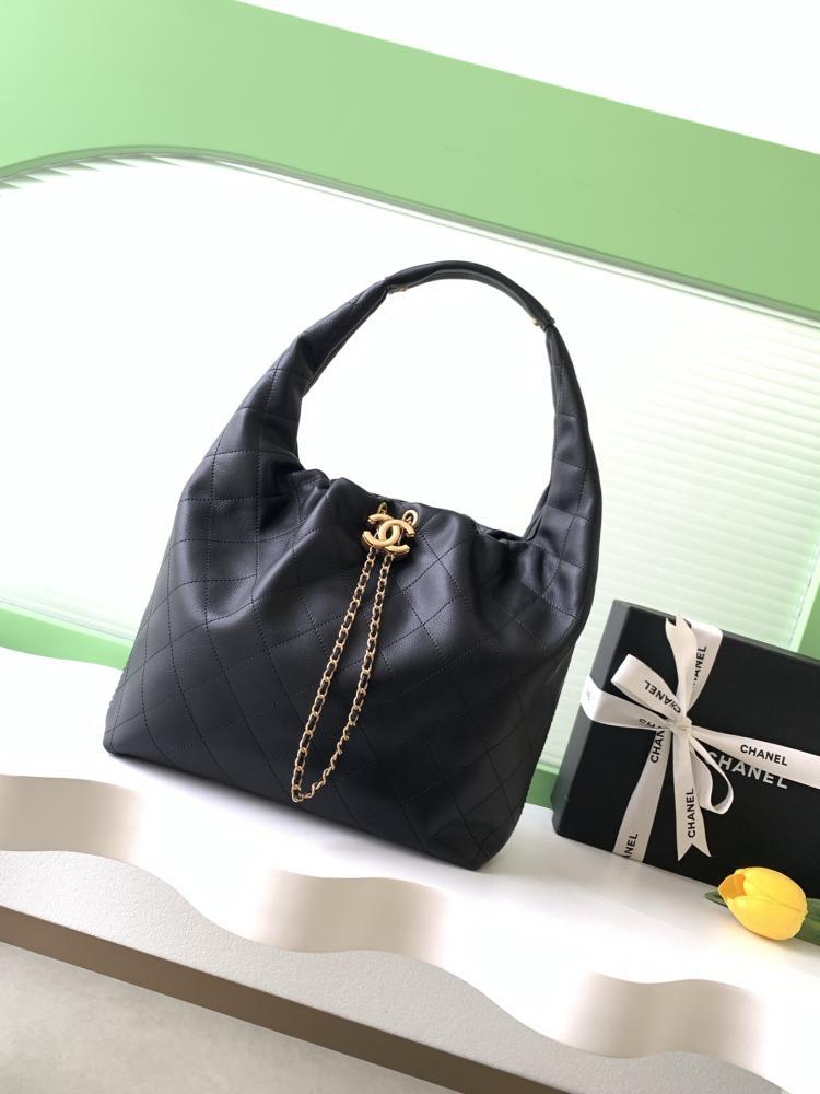 Classic Leather Hobo Bag