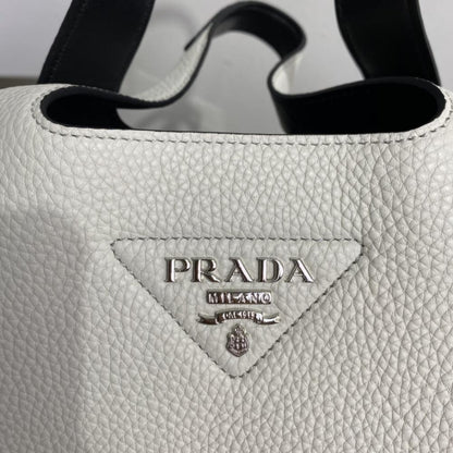 Elegant Leather Top Handle Bag