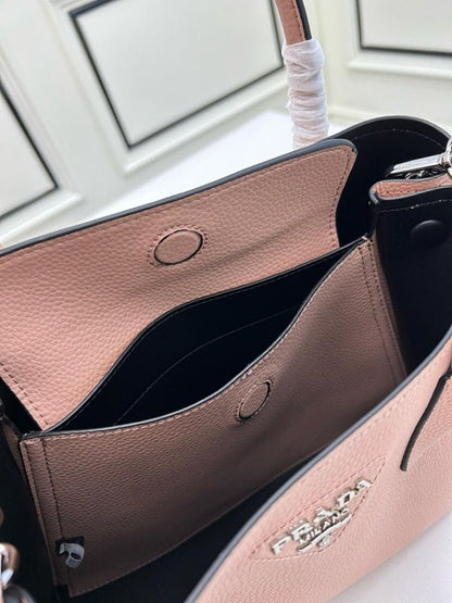 Classic Italian-Inspired White Quilted Leather Shoulder Bag