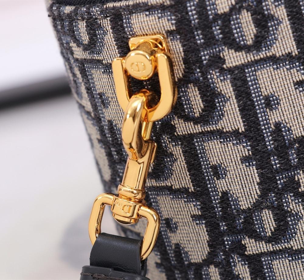 Modern Printed Leather Travel Bag