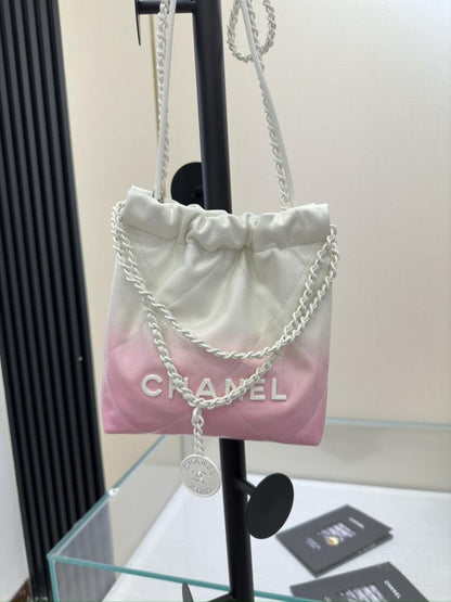 Classic Shoulder Bag