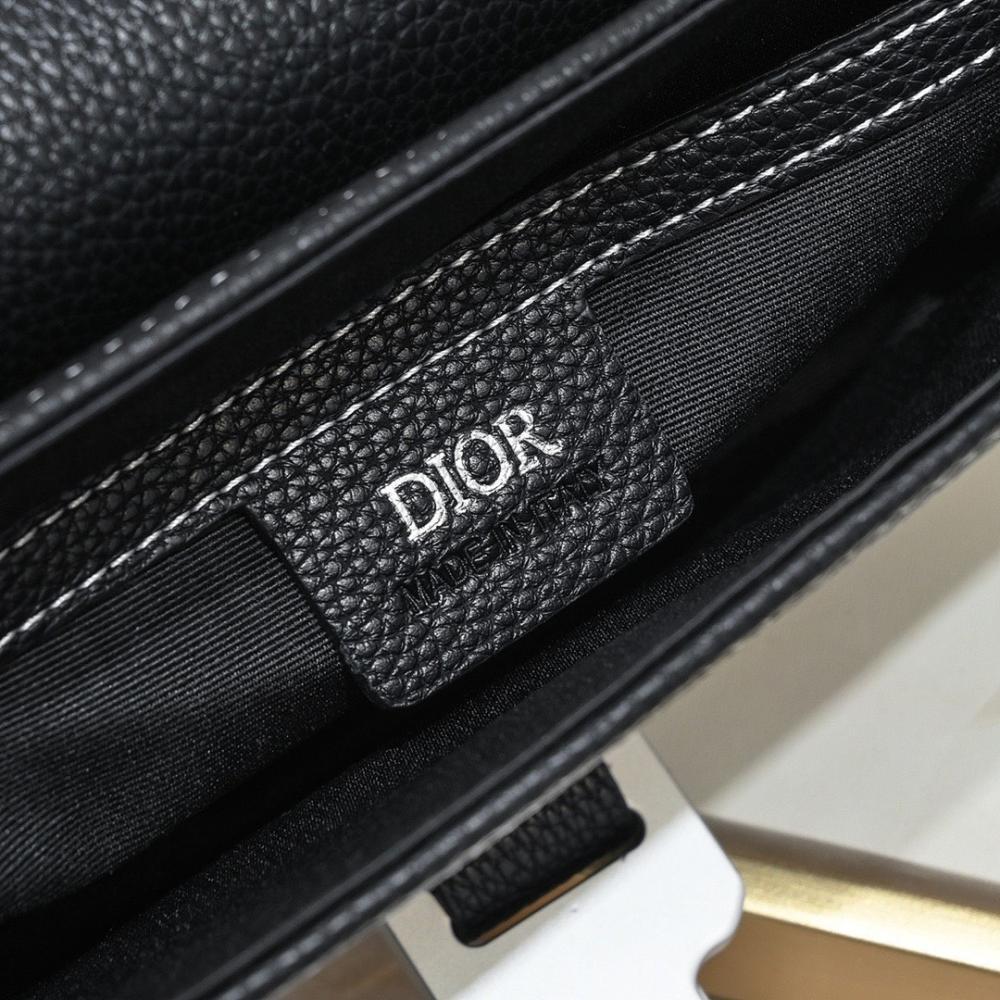 Stylish Refined Black Calfskin Shoulder Bag