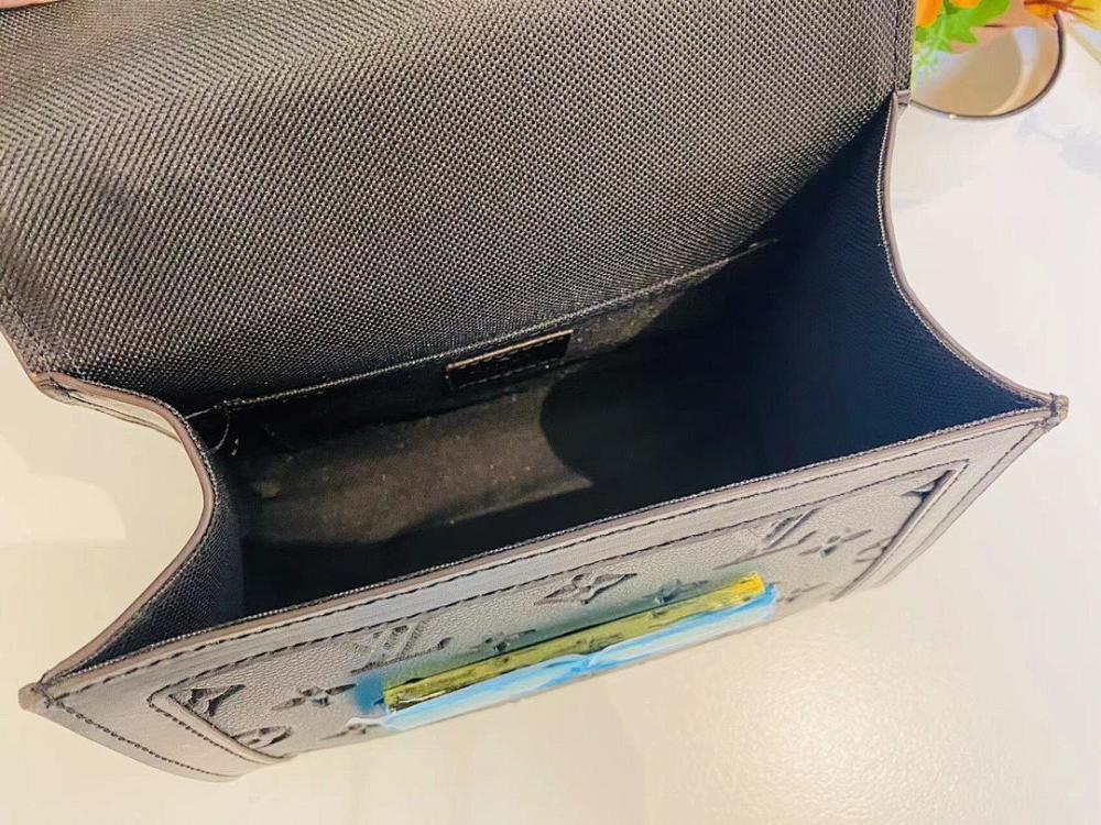 Modern Stylish Leather Shoulder Bag