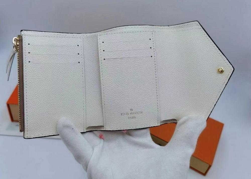 Modern Refined Leather Wallet