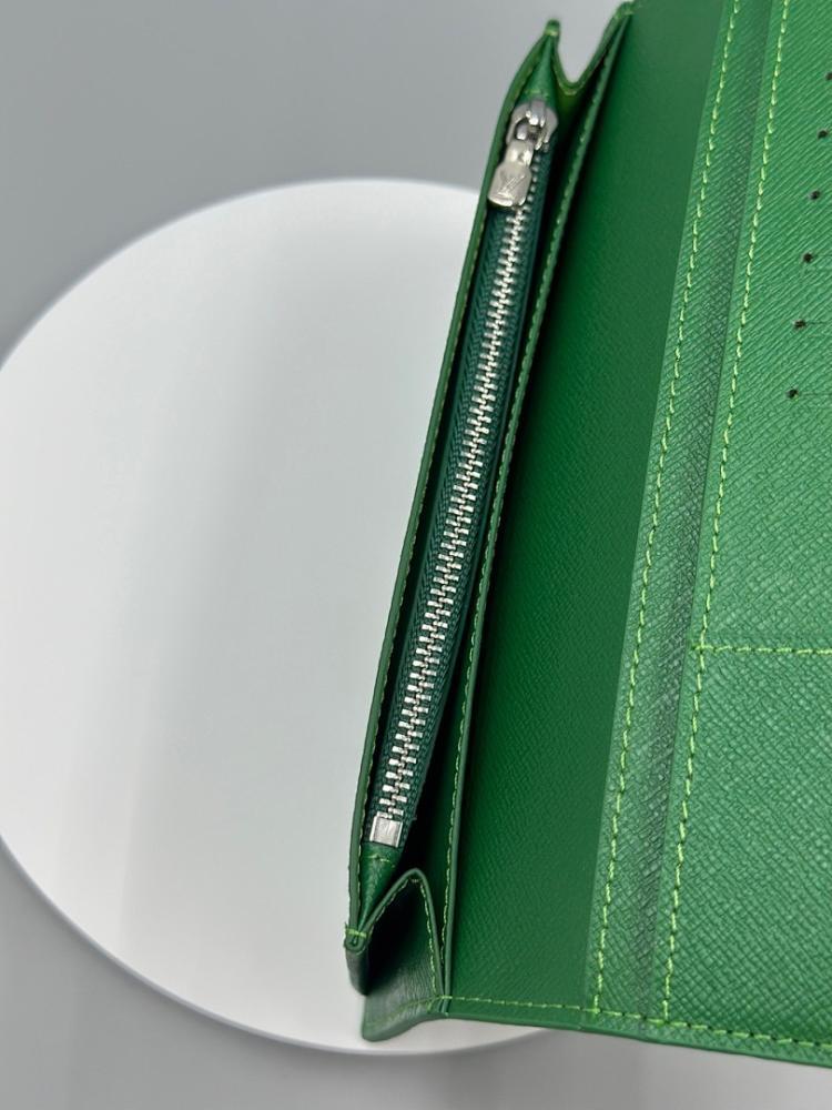 Stylish Refined Monogram Wallet
