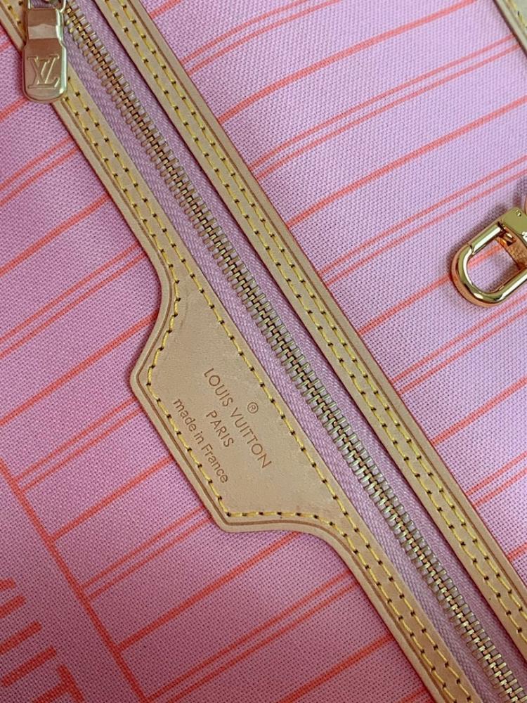 Elegant Top Handle Bag – Special Edition