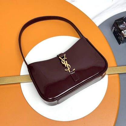 Classic Shoulder Bag