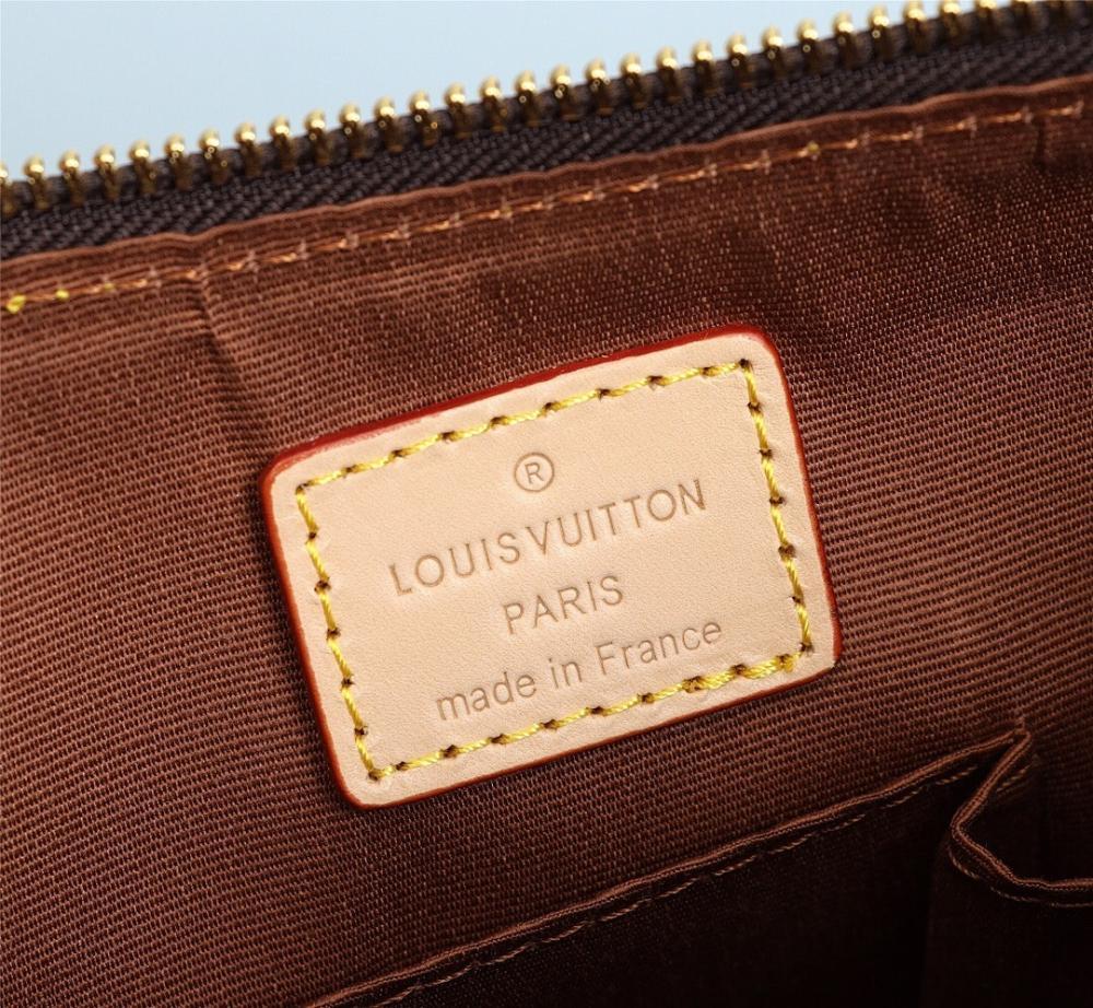 Luxury Refined Crossbody Bag