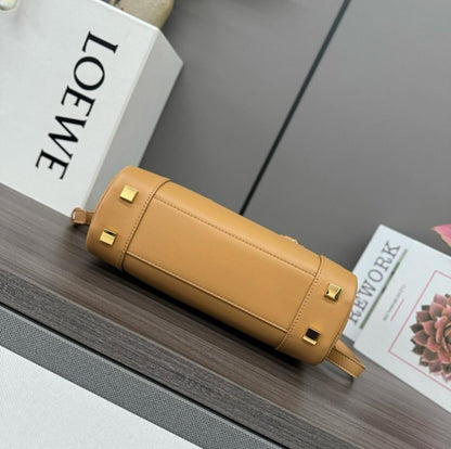 Bobby Leather Shoulder Bag
