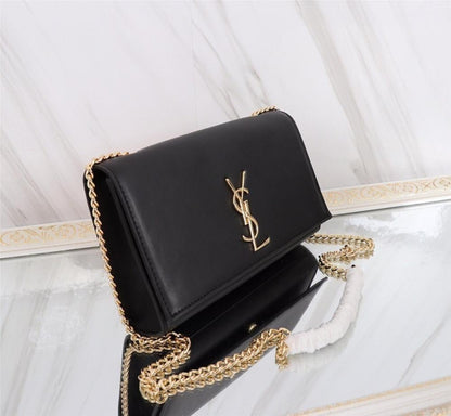 Elegant Leather Shoulder Bag – Limited Edition