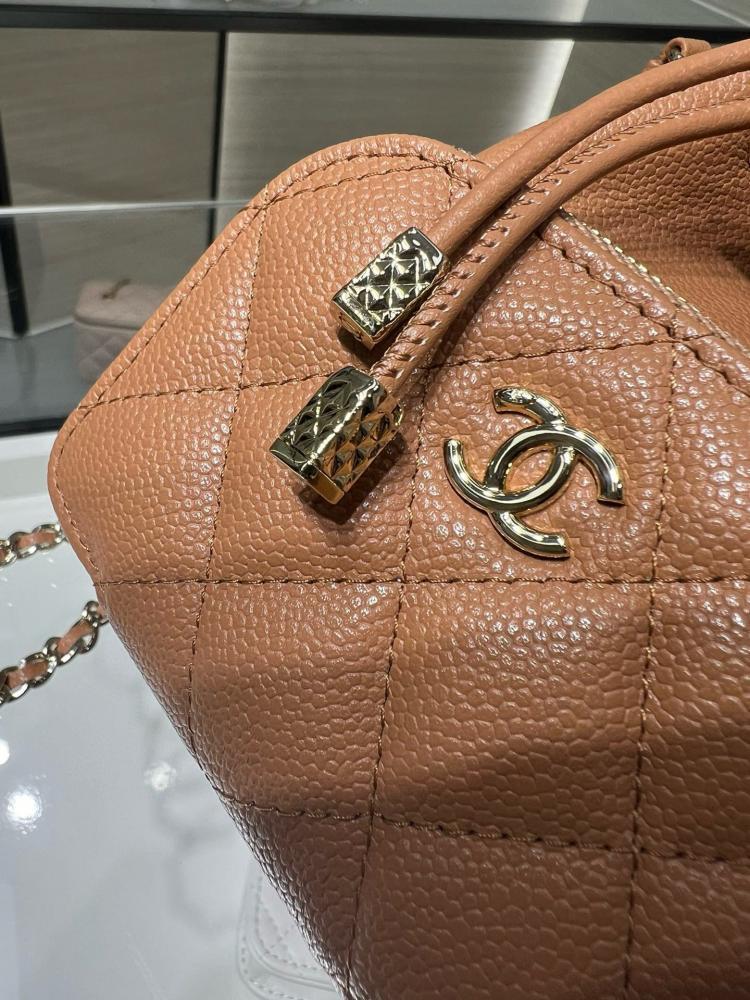 Classic Bucket Bag