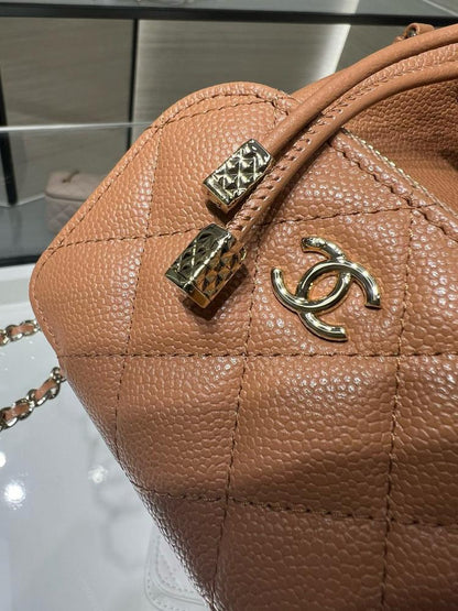 Classic Bucket Bag