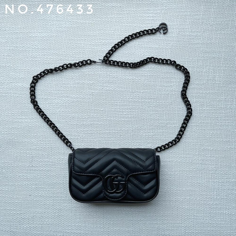 Modern Refined Leather Shoulder Bag