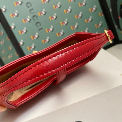 Elegant Shoulder Bag – Limited Edition