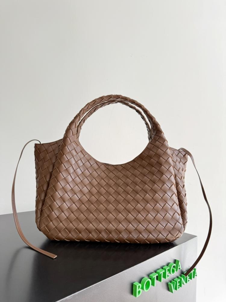 Elegant Leather Shoulder Bag