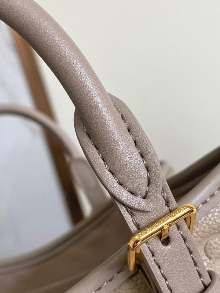 Modern Leather Shoulder Bag