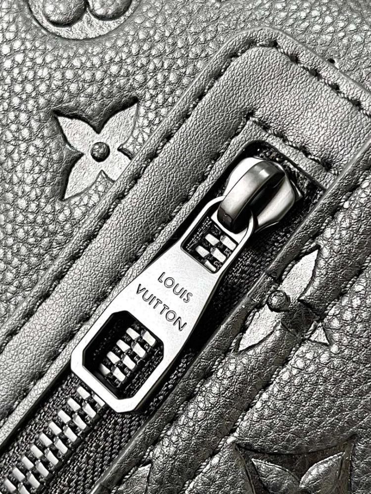 Luxury Woven Leather Shoulder Bag – Limited Edition
