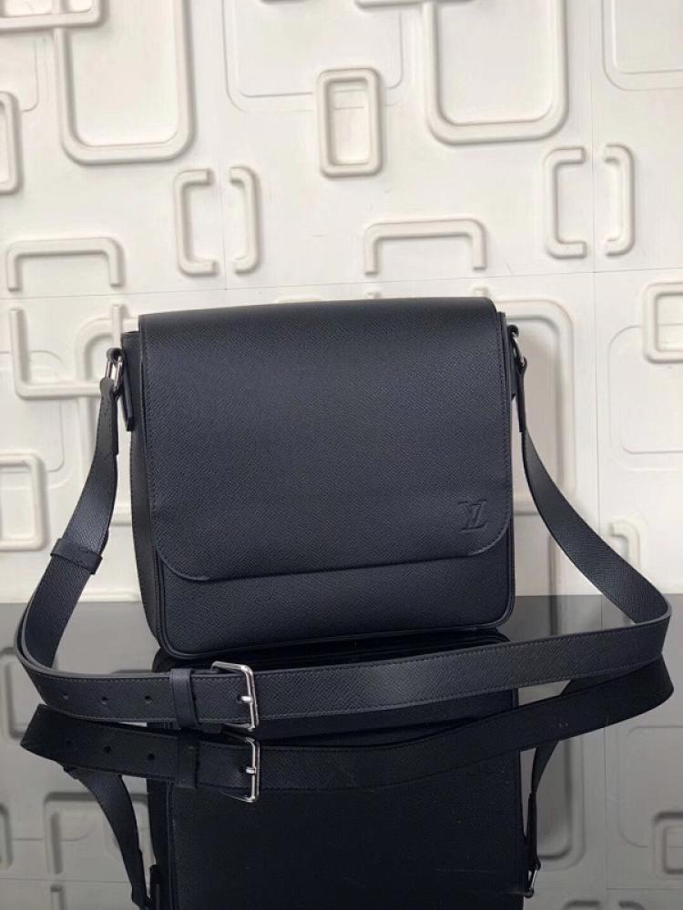 Elegant Leather Top Handle Bag
