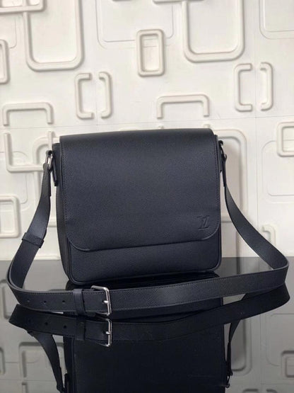 Elegant Leather Top Handle Bag