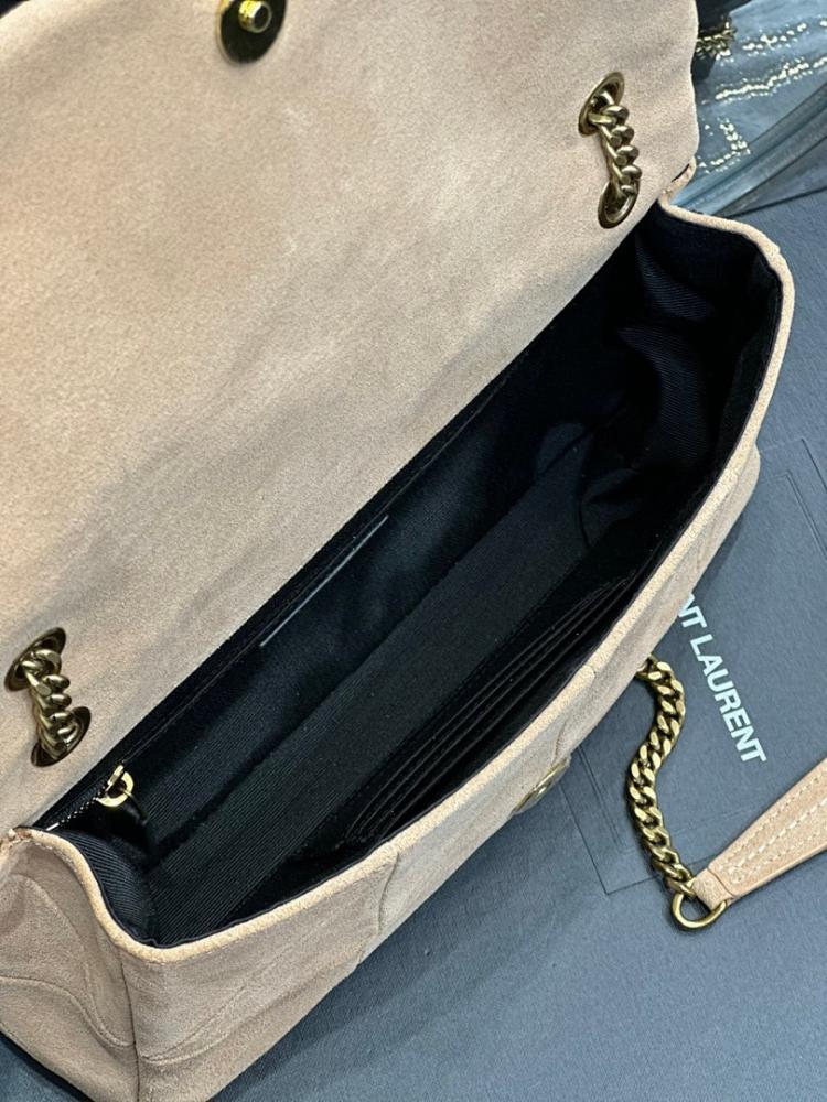 Stylish Gold Leather Shoulder Bag – Limited Edition
