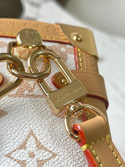 Modern Refined Monogram Leather Shoulder Bag