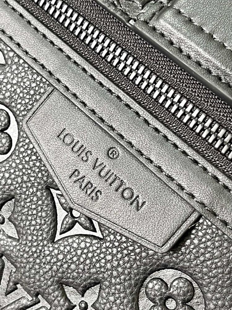 Luxury Woven Leather Shoulder Bag – Limited Edition