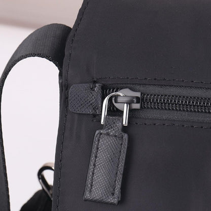 Classic Modern Leather Shoulder Bag