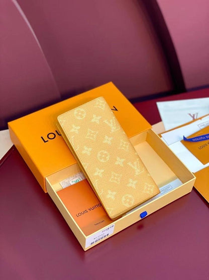 Arco Monogram Wallet