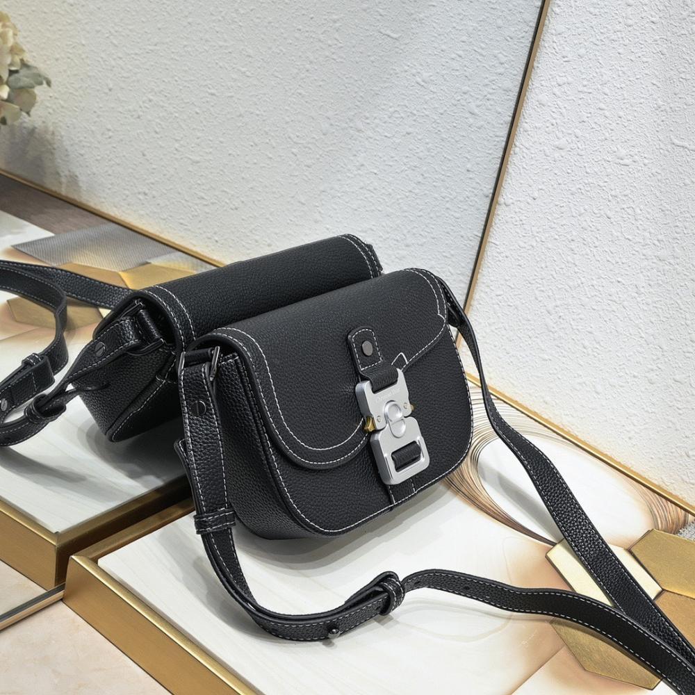 Stylish Refined Black Calfskin Shoulder Bag