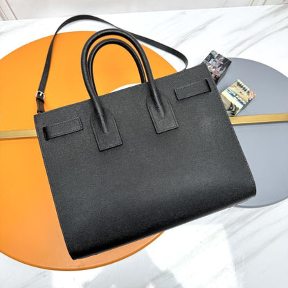 Classic Shoulder Bag