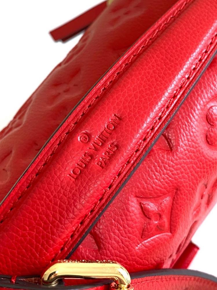 Modern Elegant Leather Bag