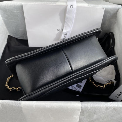 Elegant Leather Shoulder Bag