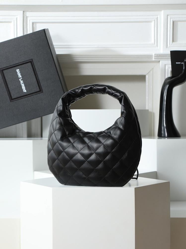 Modern Refined Shoulder Bag