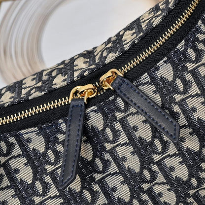 Italian-Inspired Stylish Gold Embroidered Lambskin Shoulder Bag