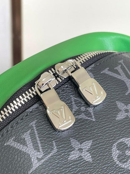 Elegant Monogram Shoulder Bag – Limited Edition