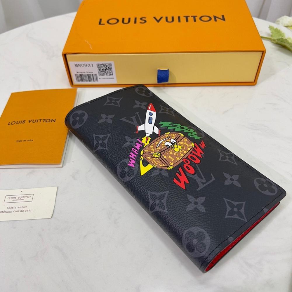 Classic Italian-Inspired Gold Wallet