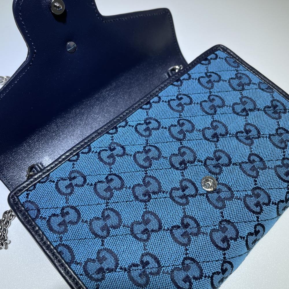 Classic Shoulder Bag