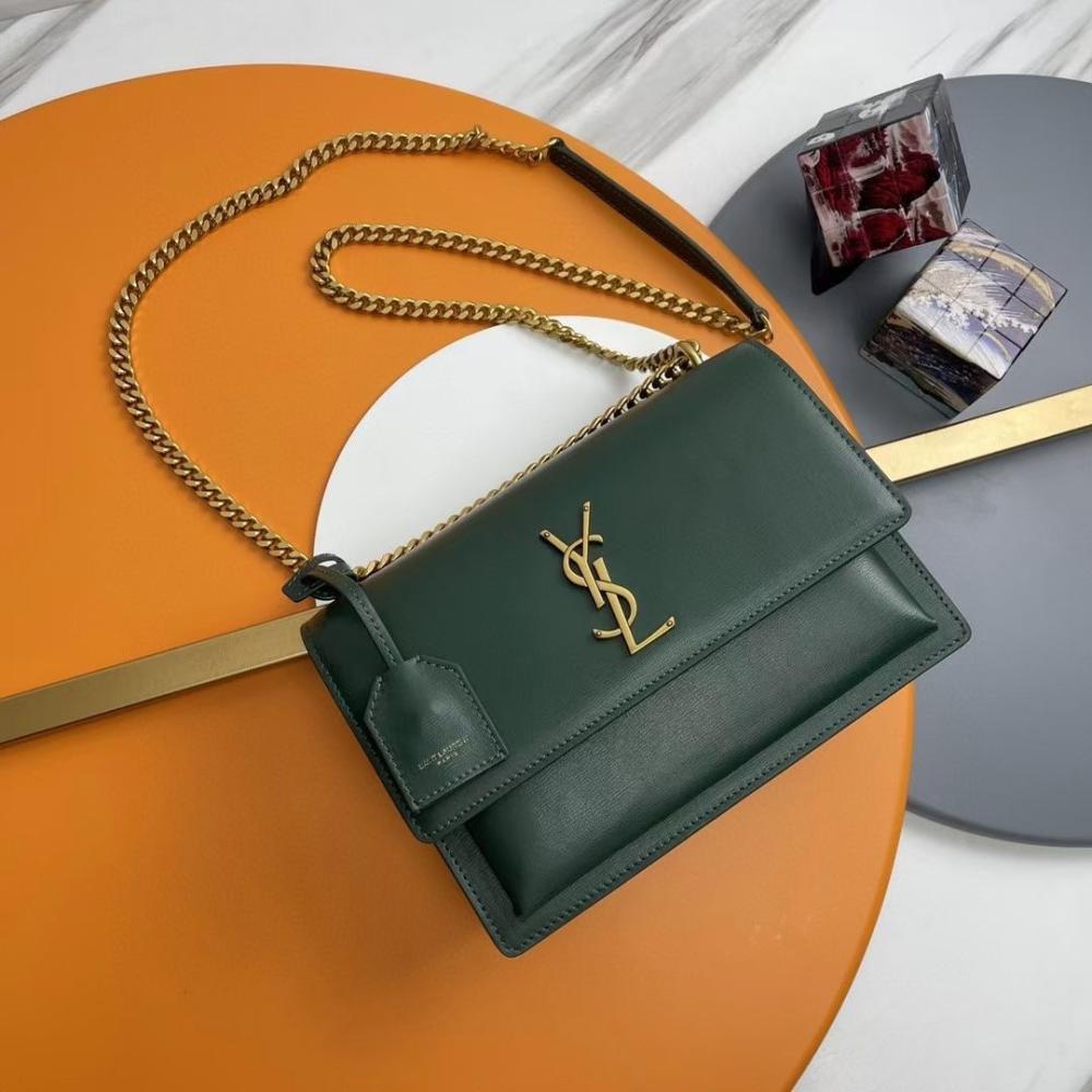 Classic Shoulder Bag