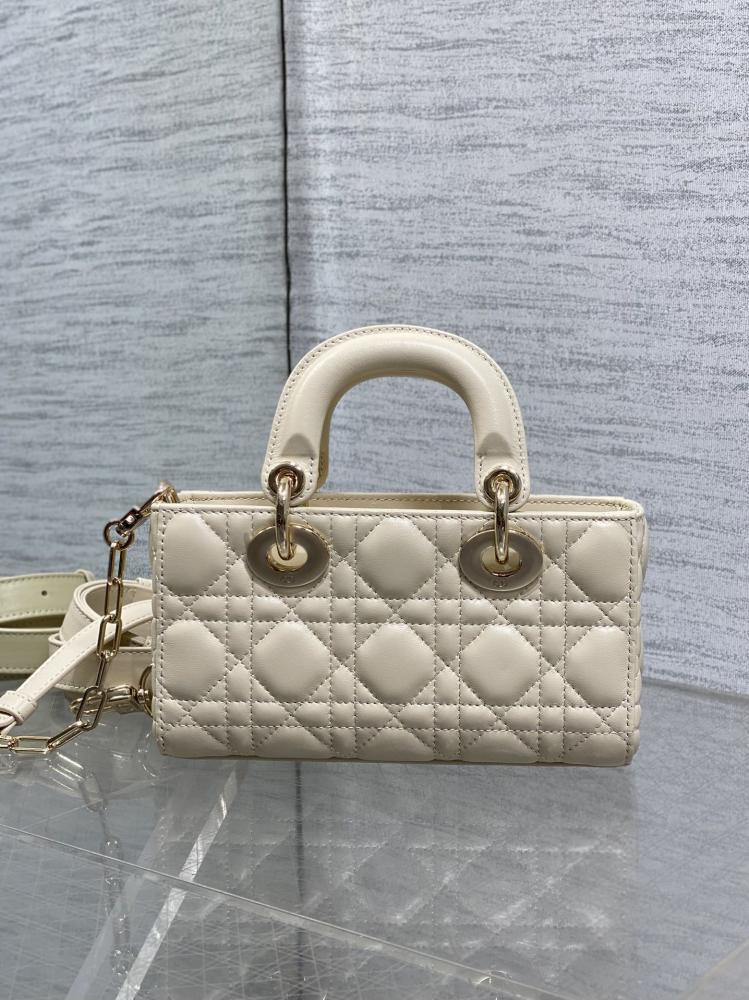 Alma Lambskin Shoulder Bag