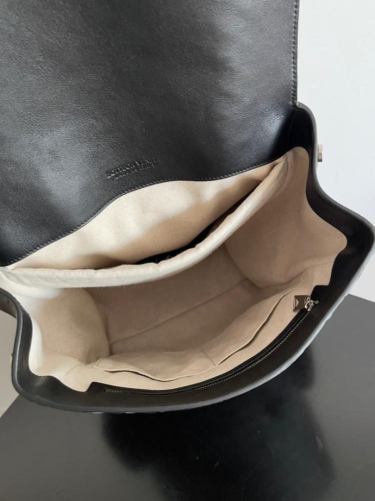 Italian-Inspired Luxury Calfskin Shoulder Bag