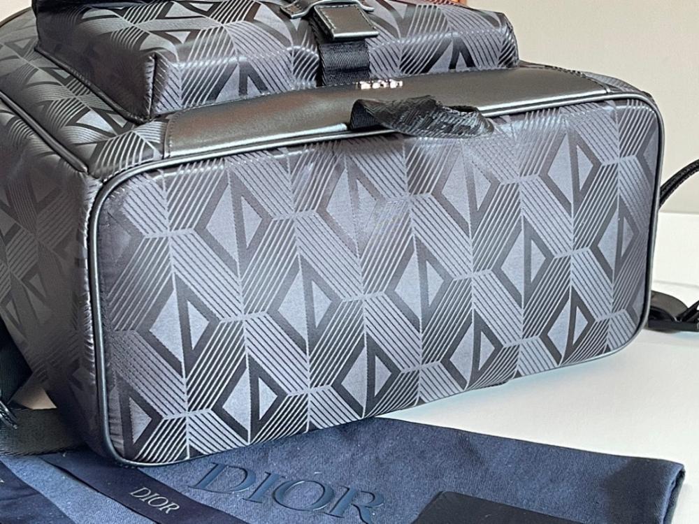 Modern Luxury Black Quilted Jacquard Shoulder Bag