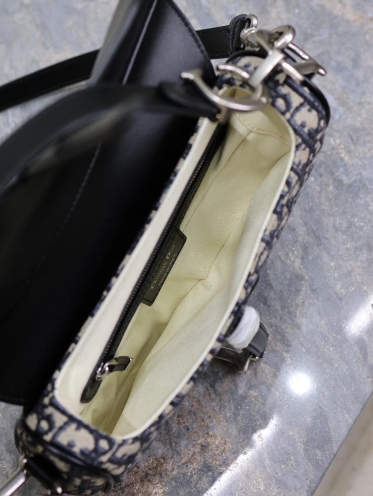 Elegant Shoulder Bag