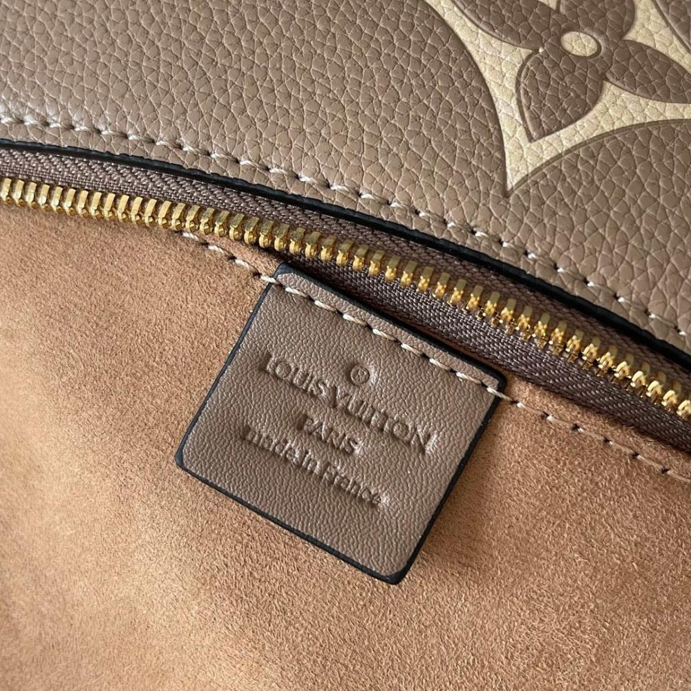 Stylish Refined Leather Shoulder Bag