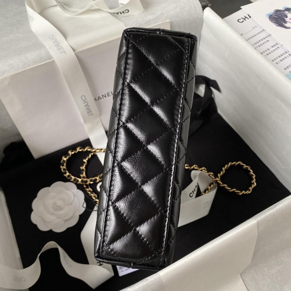 Elegant Leather Top Handle Bag