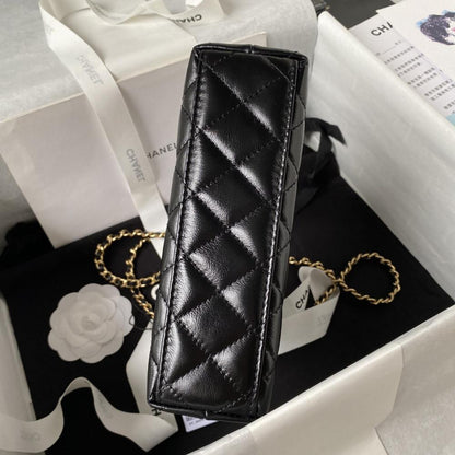 Elegant Leather Top Handle Bag