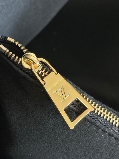 Modern Elegant Leather Bag