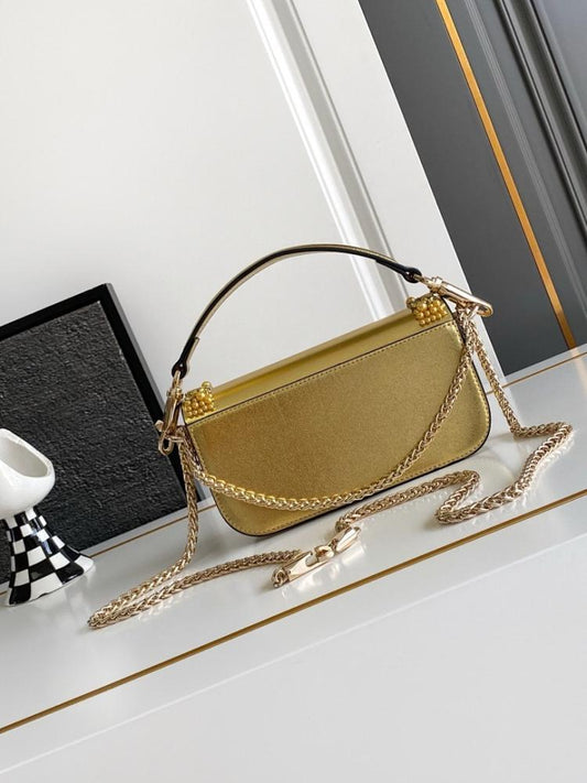 Modern Elegant Crystal-Embellished Leather Shoulder Bag – Special Edition
