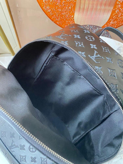 Classic Italian-Inspired Leather Crossbody Bag