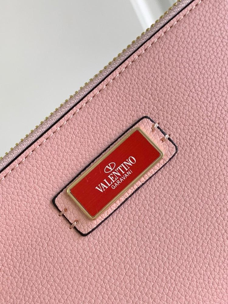Classic Refined Embroidered Calfskin Shoulder Bag