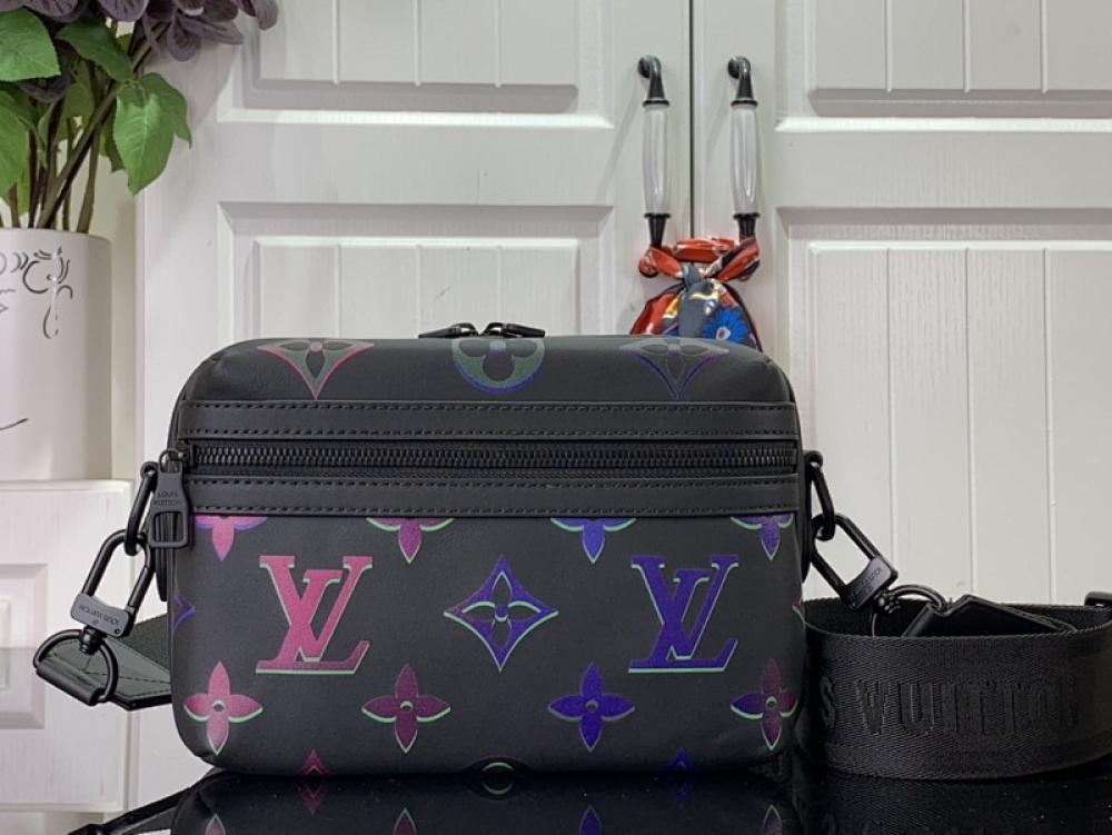 Elegant Shoulder Bag